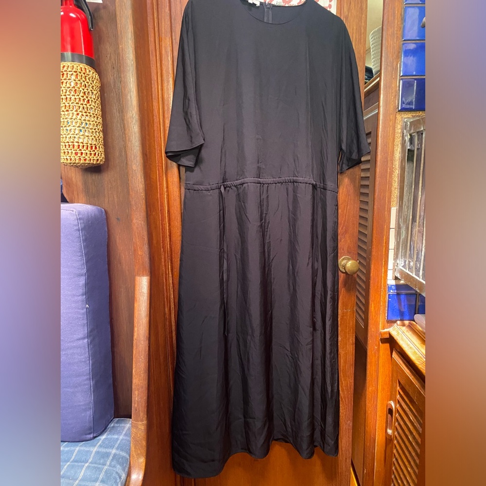 NWT Vince maxi dress with tie waist
